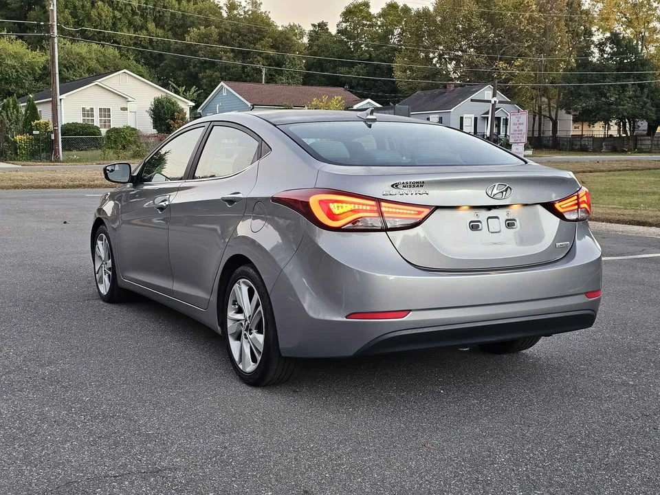 2014 Hyundai Elantra - Image 4 of 8