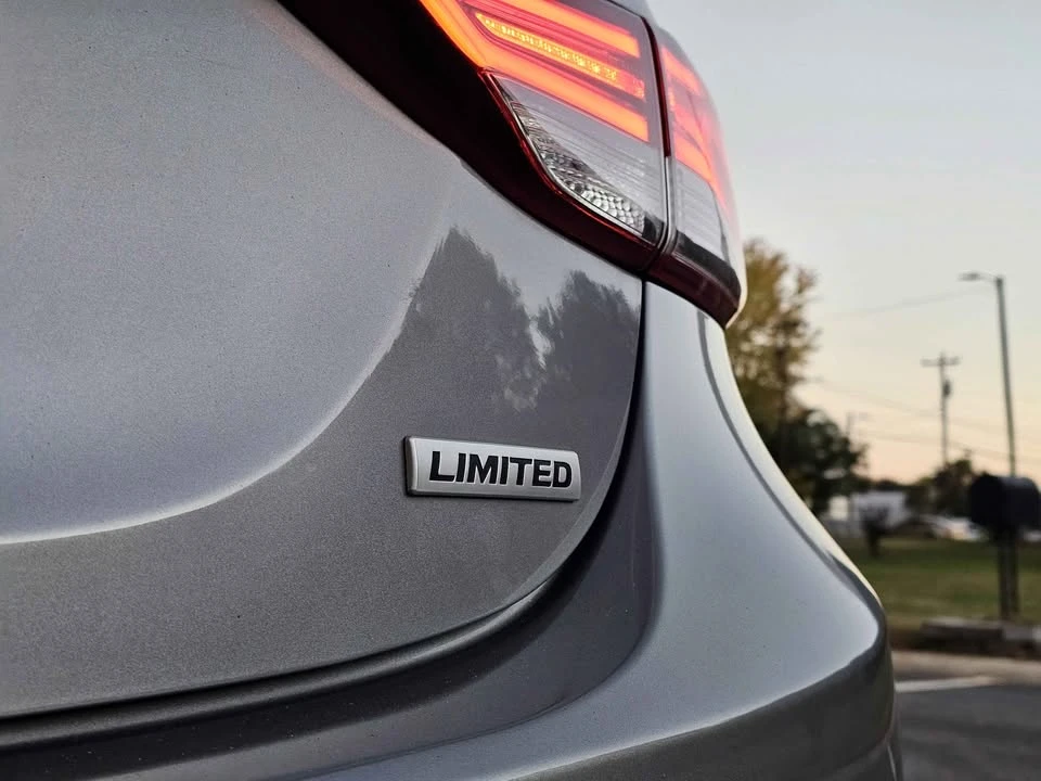 2014 Hyundai Elantra - Image 5 of 8