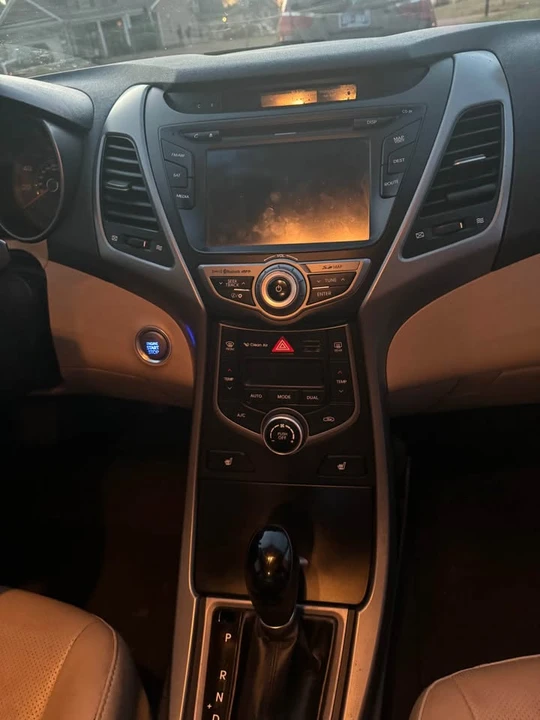 2014 Hyundai Elantra - Image 8 of 8