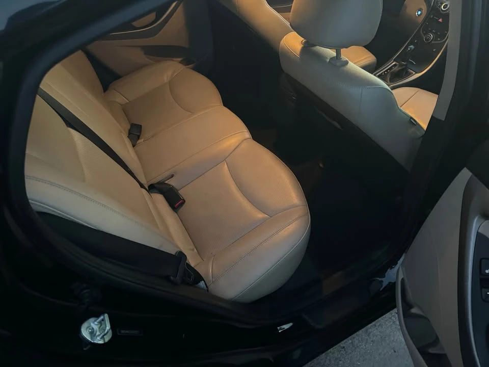 2014 Hyundai Elantra - Image 6 of 8