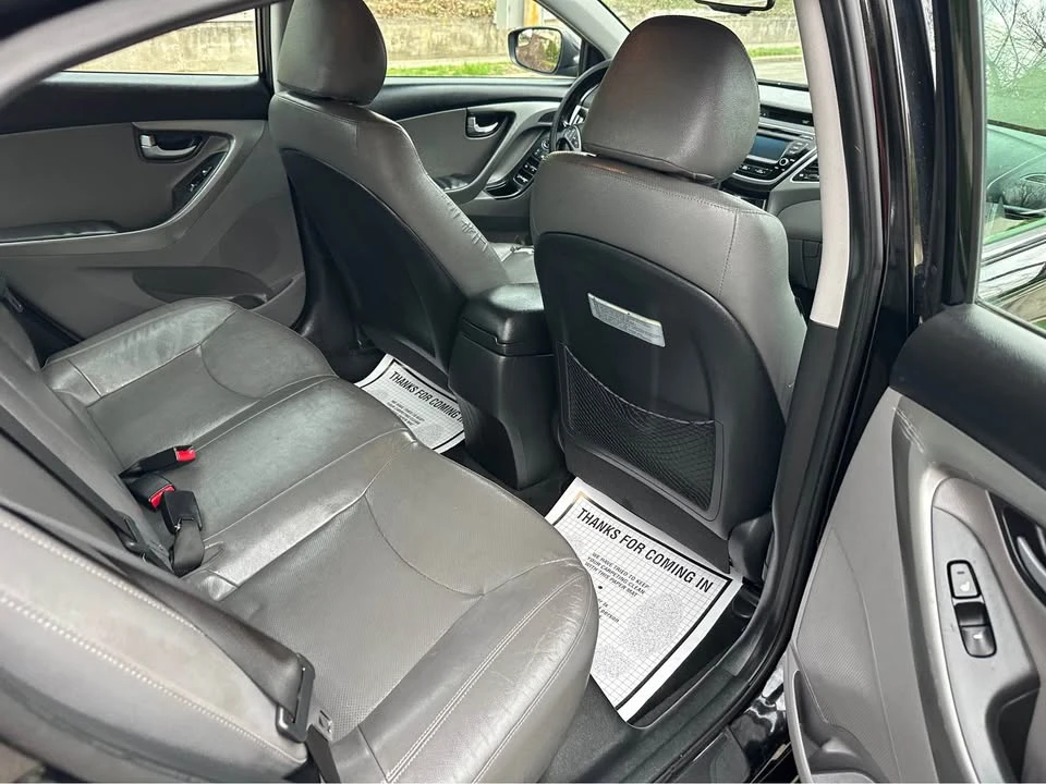 2014 Hyundai Elantra - Image 10 of 13
