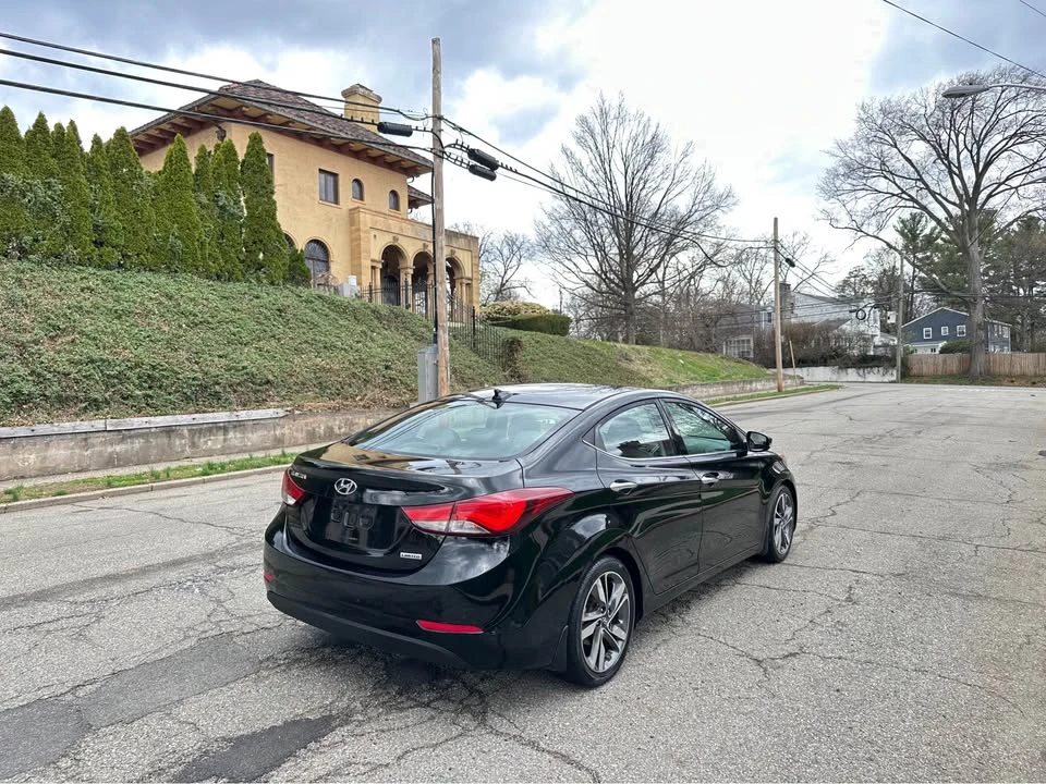 2014 Hyundai Elantra - Image 6 of 13