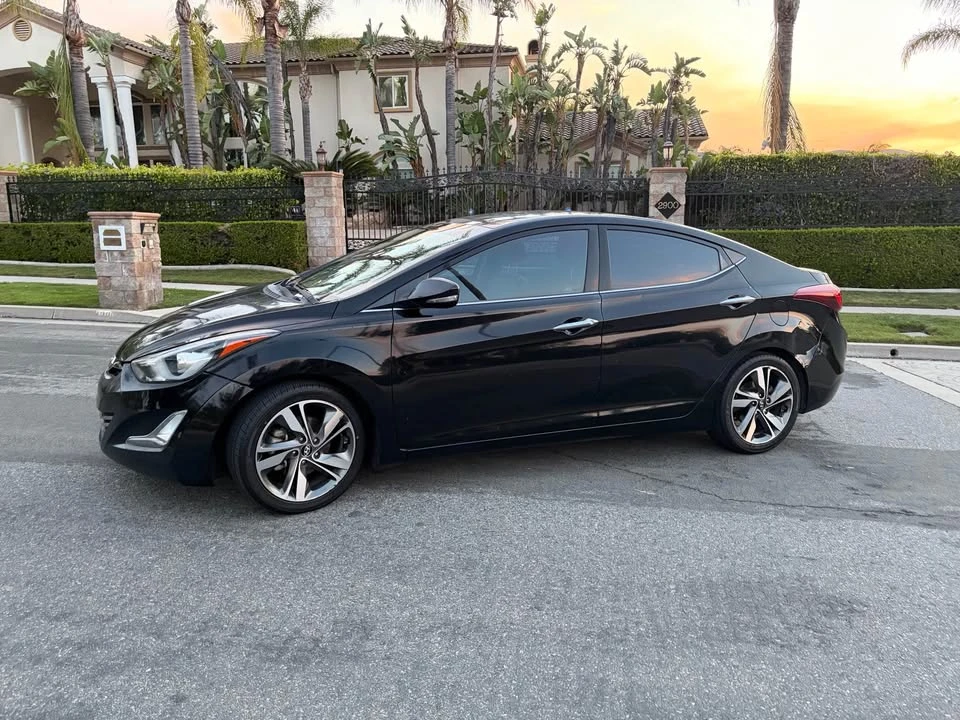 2014 Hyundai Elantra - Image 5 of 9
