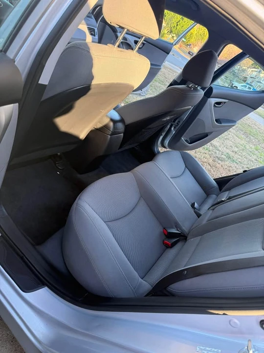 2014 Hyundai Elantra - Image 3 of 12
