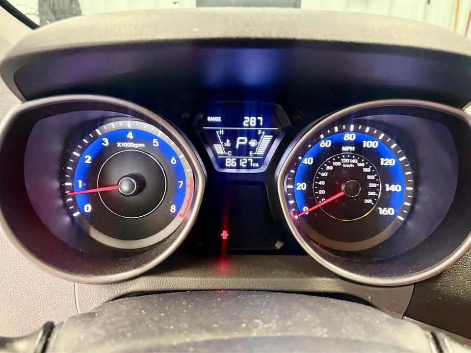 2014 Hyundai Elantra - Image 16 of 20