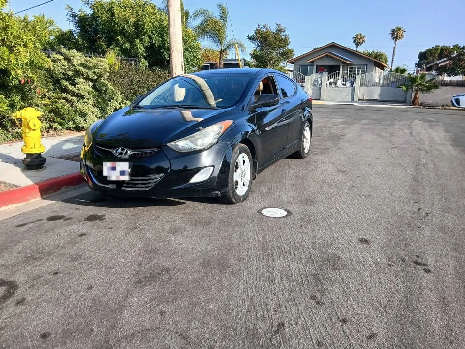 2014 Hyundai Elantra - Image 2 of 12