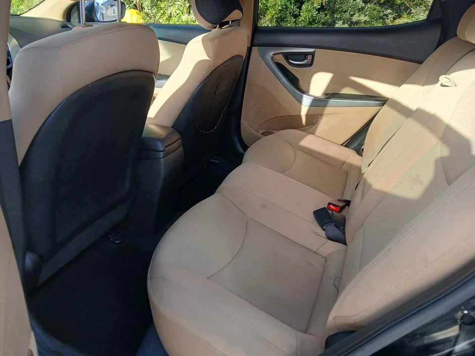 2014 Hyundai Elantra - Image 9 of 12