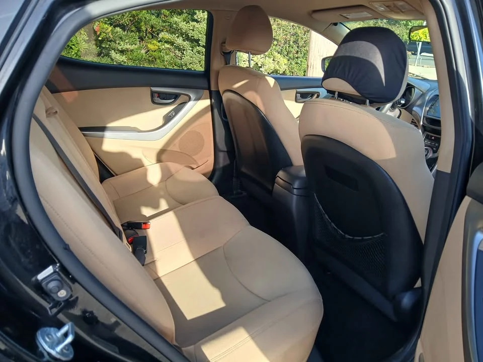 2014 Hyundai Elantra - Image 10 of 12