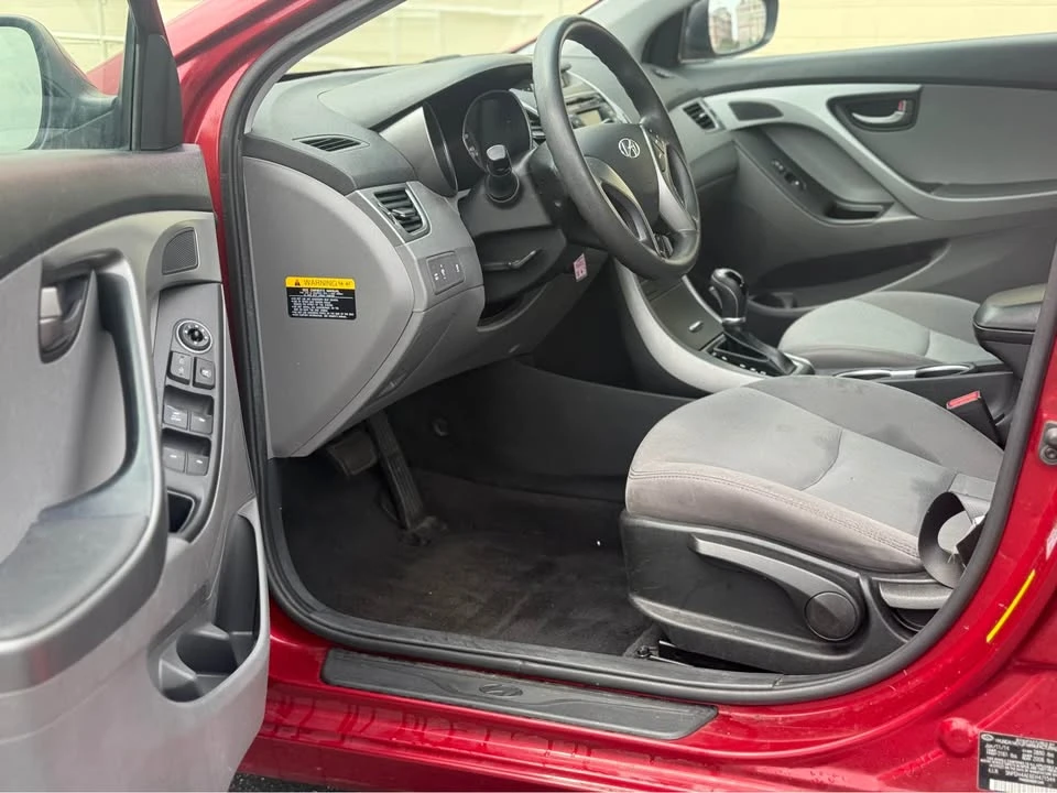 2014 Hyundai Elantra - Image 9 of 17