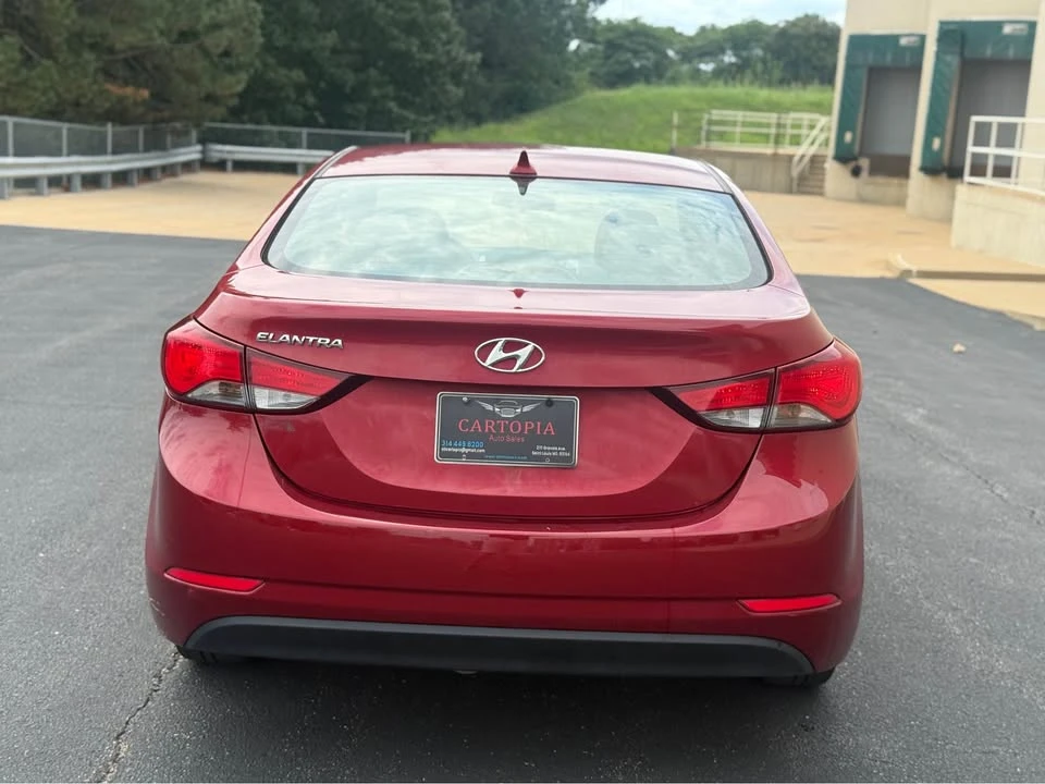 2014 Hyundai Elantra - Image 5 of 17