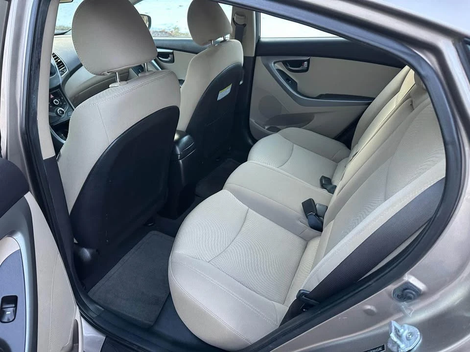 2014 Hyundai Elantra - Image 12 of 14
