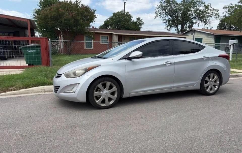 2014 Hyundai Elantra - Image 2 of 4