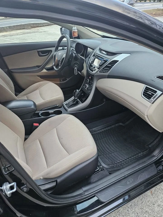 2014 Hyundai Elantra - Image 6 of 20