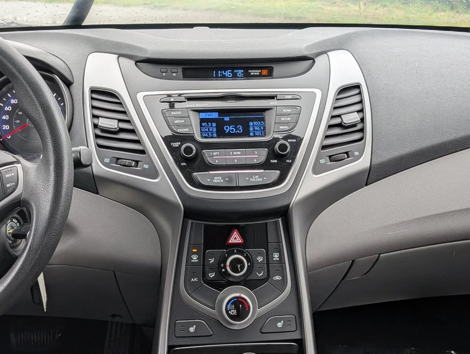 2014 Hyundai Elantra - Image 11 of 18