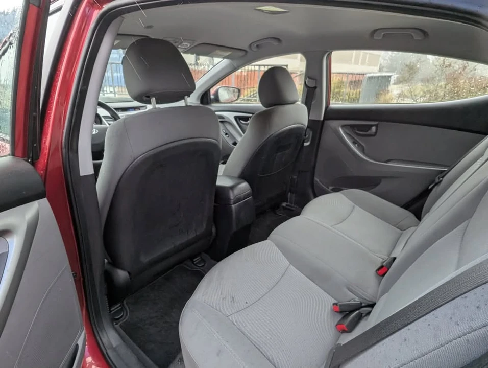 2014 Hyundai Elantra - Image 9 of 18