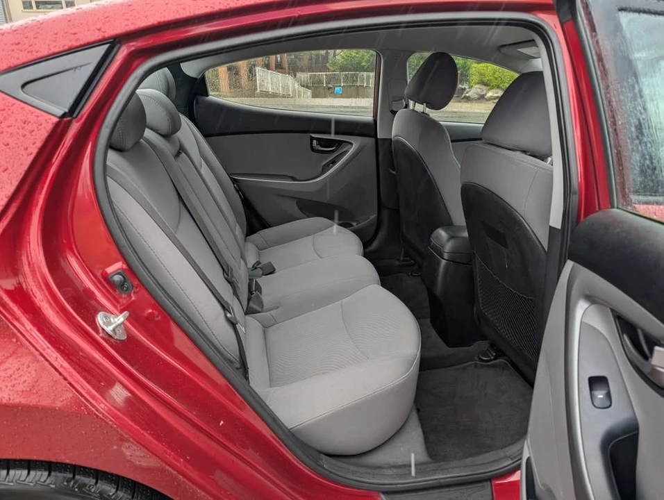 2014 Hyundai Elantra - Image 14 of 18
