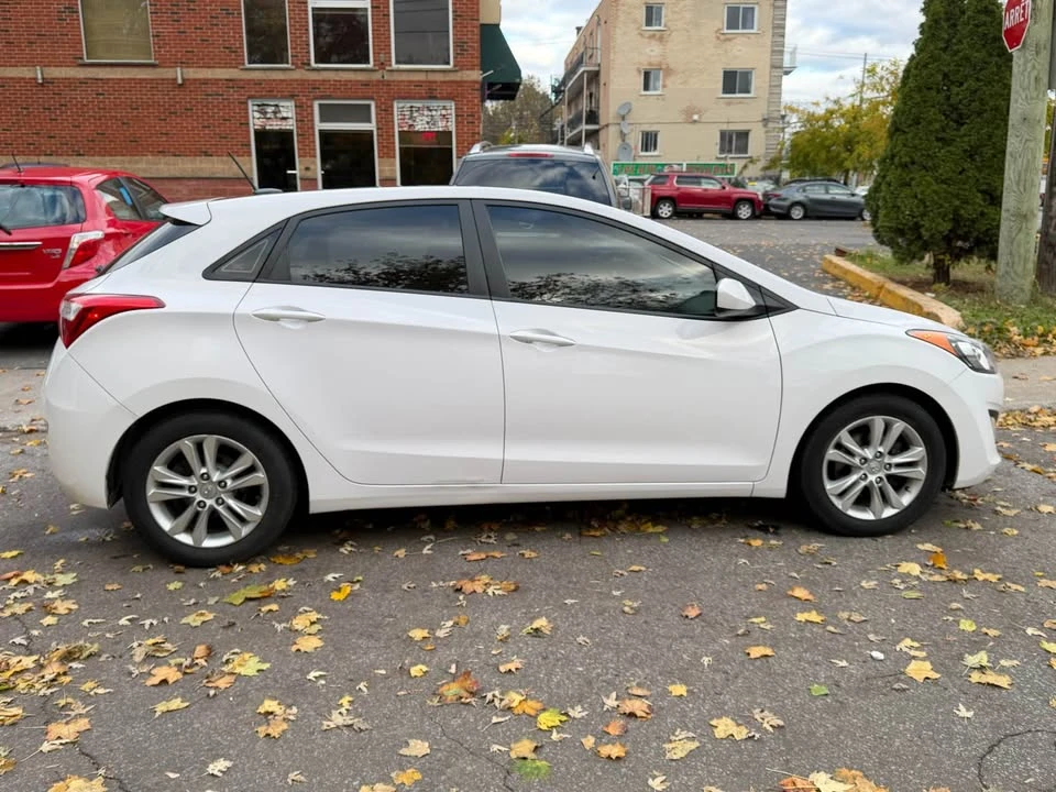 2014 Hyundai Elantra - Image 4 of 16