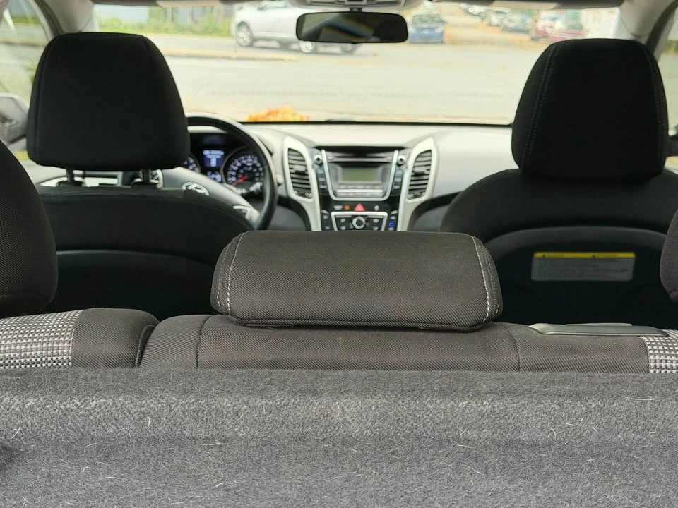2014 Hyundai Elantra - Image 9 of 16