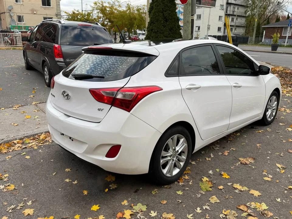2014 Hyundai Elantra - Image 5 of 16