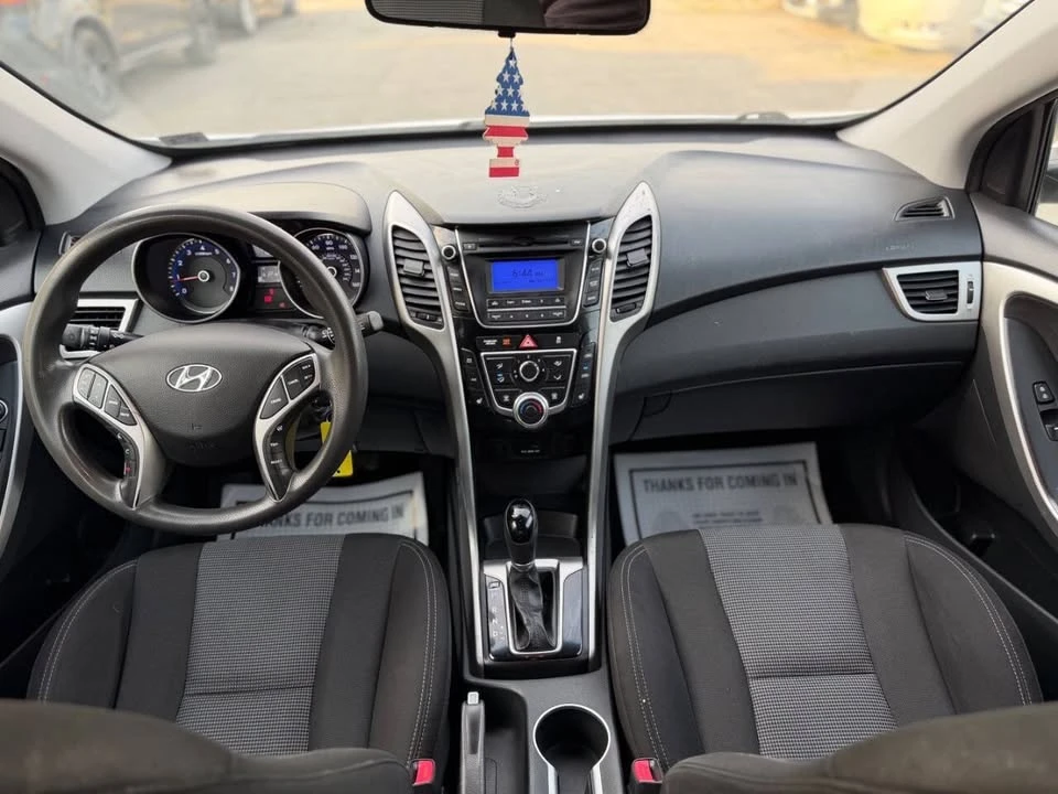2014 Hyundai Elantra - Image 14 of 18