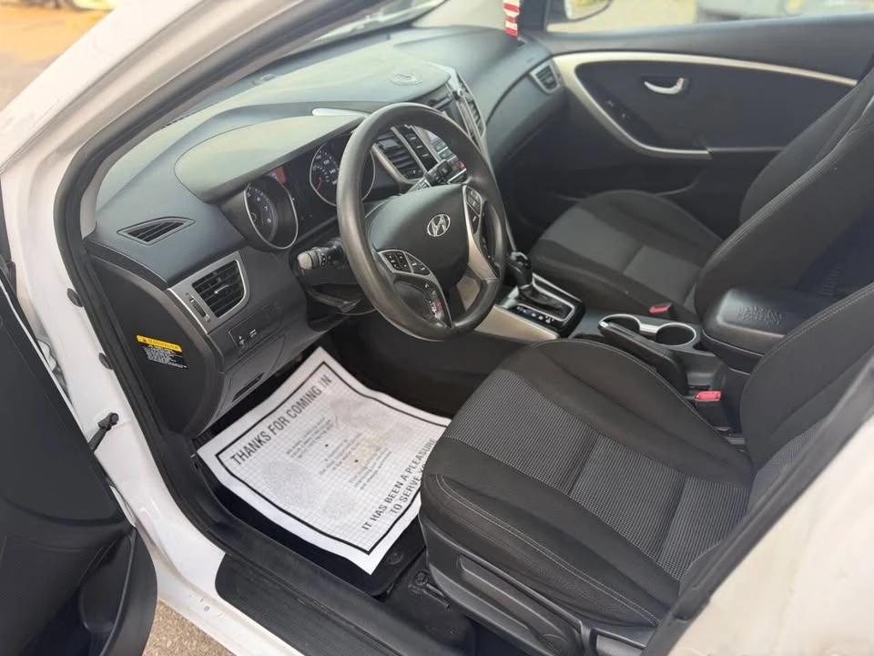 2014 Hyundai Elantra - Image 9 of 18