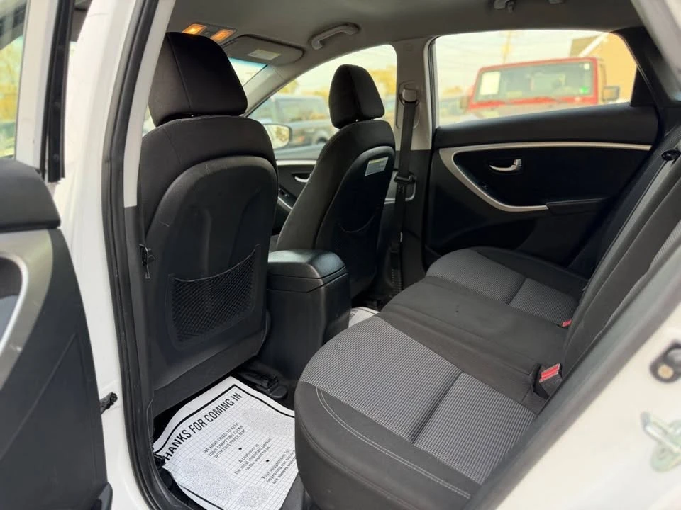 2014 Hyundai Elantra - Image 12 of 18