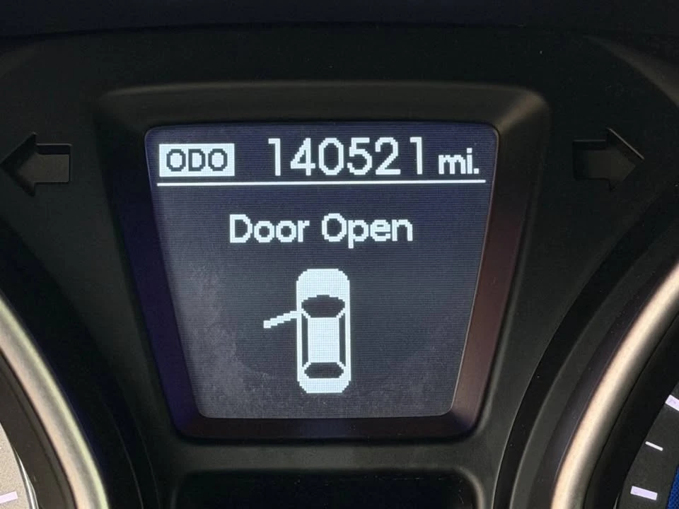 2014 Hyundai Elantra - Image 11 of 18