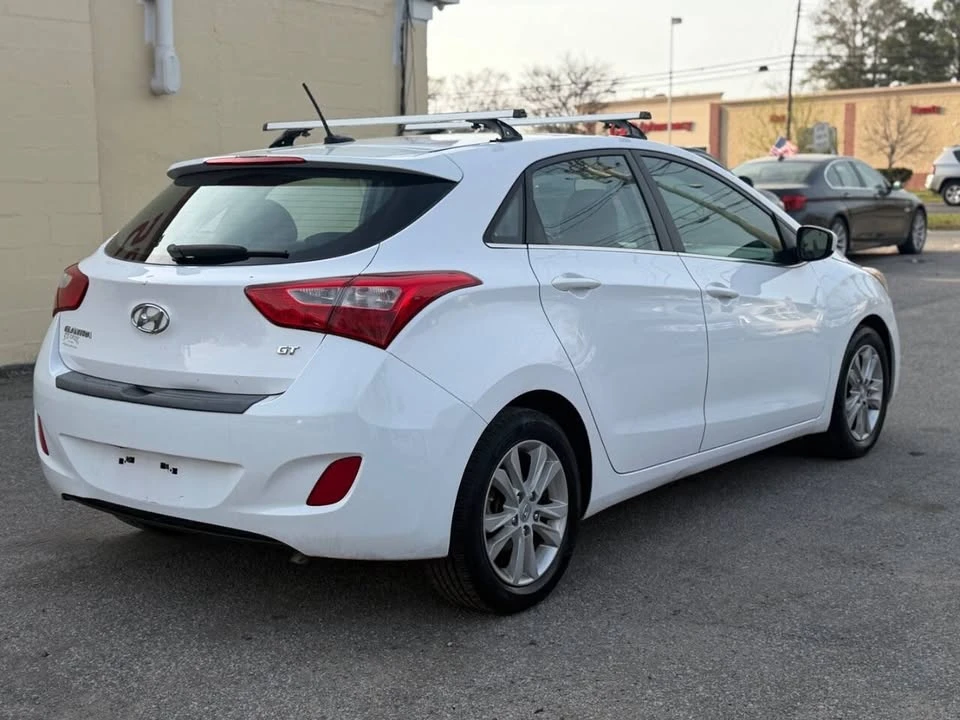 2014 Hyundai Elantra - Image 7 of 18