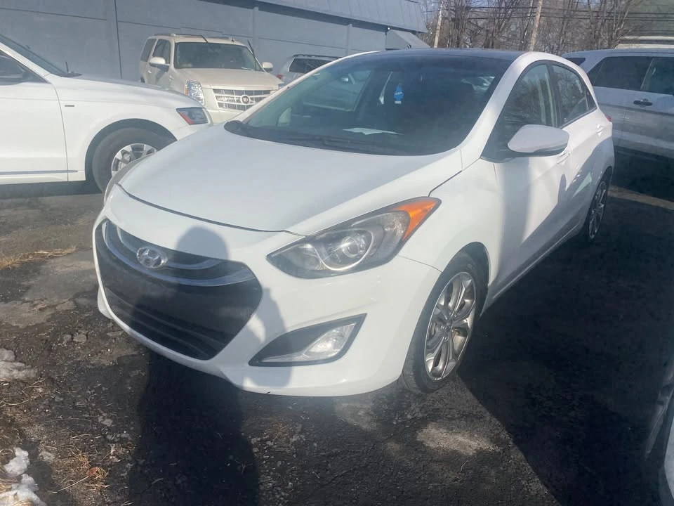 2014 Hyundai Elantra - Image 2 of 13