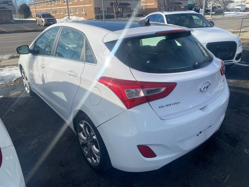 2014 Hyundai Elantra - Image 3 of 13