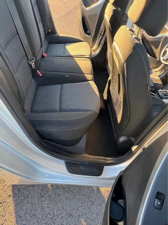 2014 Hyundai Elantra - Image 15 of 18