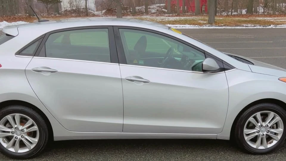 2014 Hyundai Elantra - Image 3 of 6