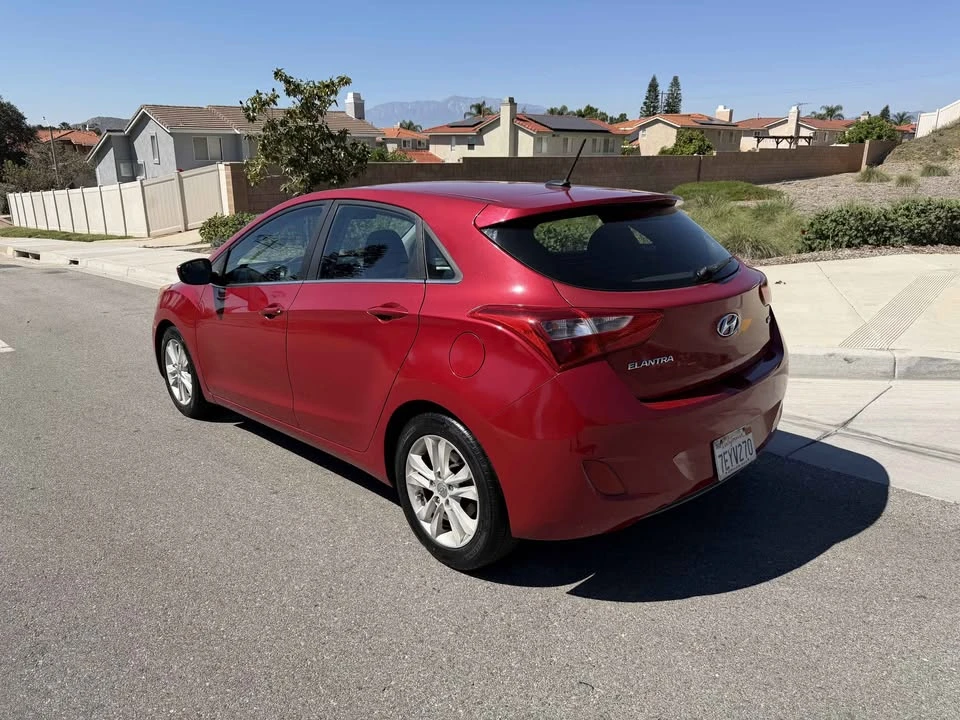 2014 Hyundai Elantra - Image 3 of 12