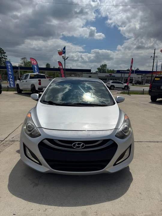2014 Hyundai Elantra - Image 3 of 14