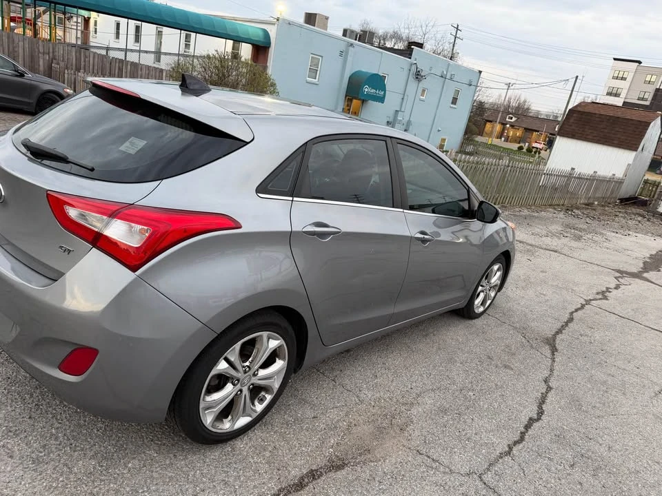 2014 Hyundai Elantra - Image 2 of 9