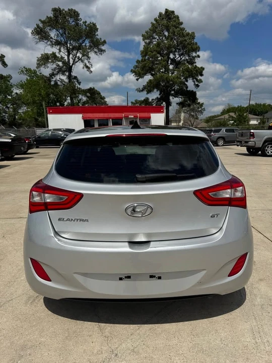 2014 Hyundai Elantra - Image 8 of 14