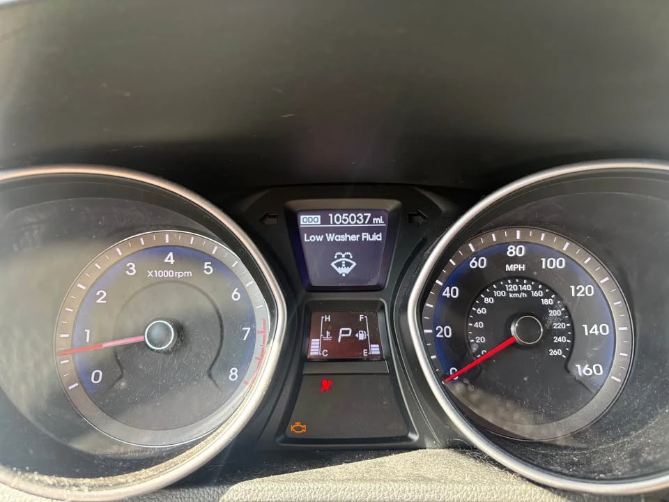 2014 Hyundai Elantra - Image 4 of 5