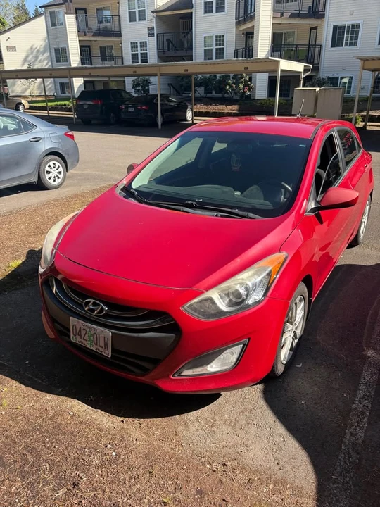 2014 Hyundai Elantra - Image 3 of 5