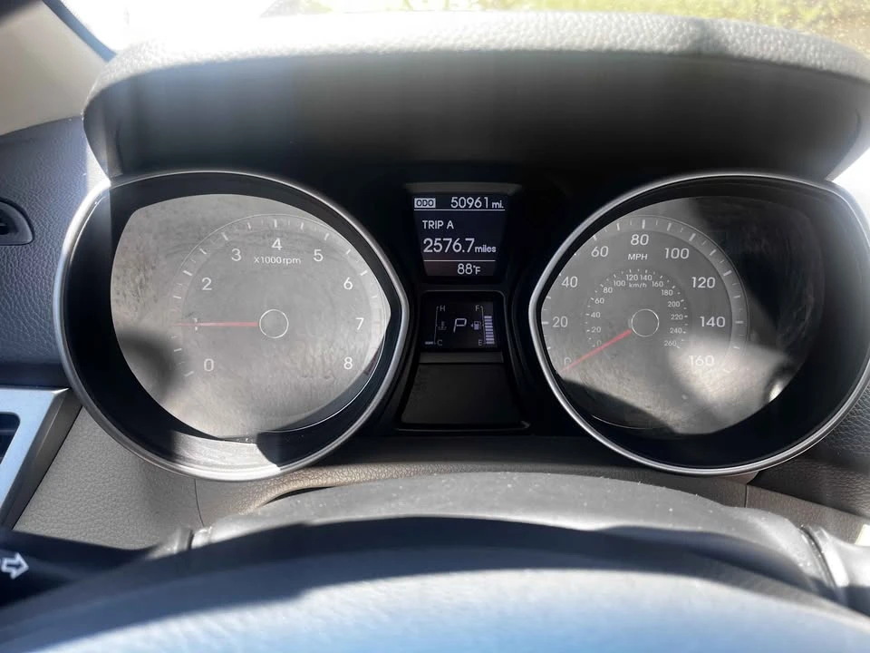 2014 Hyundai Elantra - Image 12 of 14