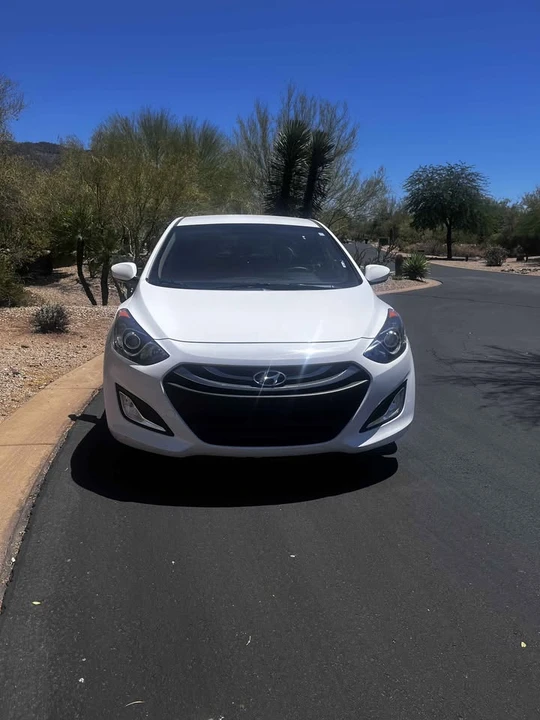 2014 Hyundai Elantra - Image 6 of 14