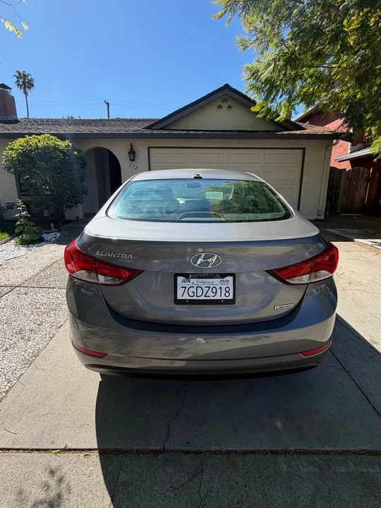 2014 Hyundai Elantra - Image 6 of 13