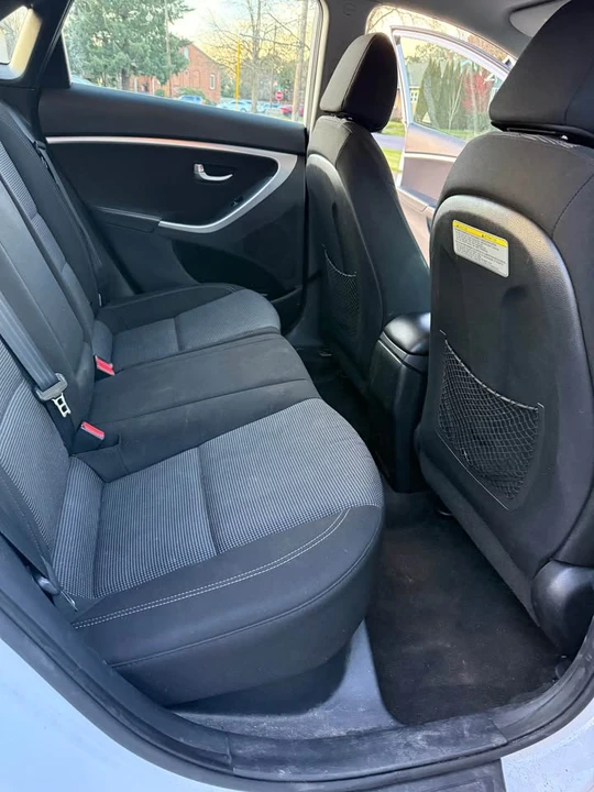 2014 Hyundai Elantra - Image 9 of 11