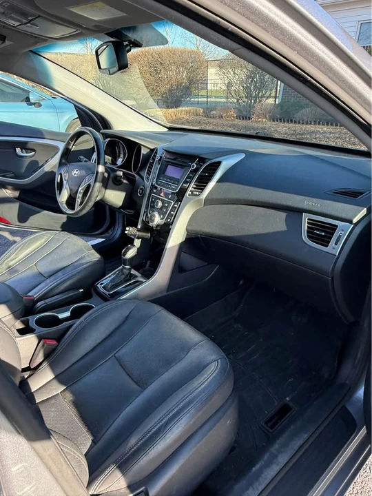 2014 Hyundai Elantra - Image 2 of 10