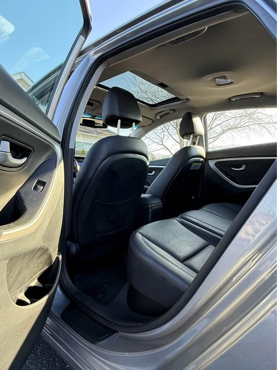 2014 Hyundai Elantra - Image 6 of 10