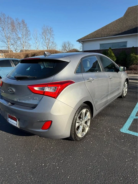2014 Hyundai Elantra - Image 9 of 10