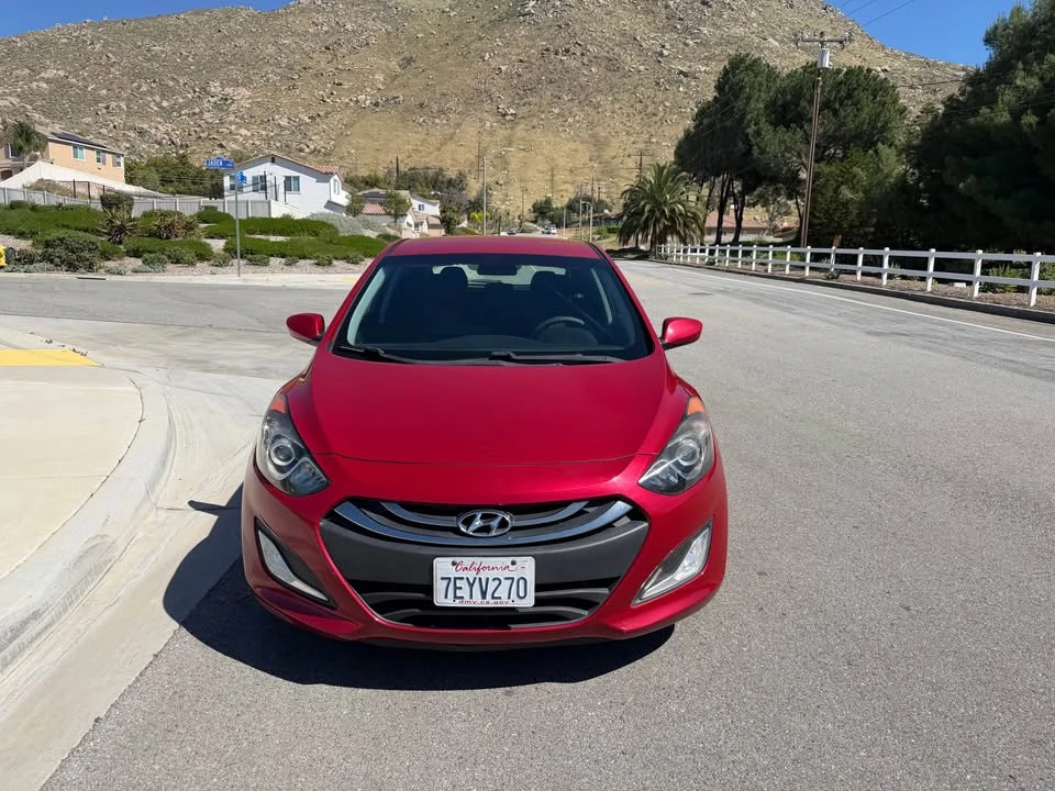 2014 Hyundai Elantra - Image 7 of 12