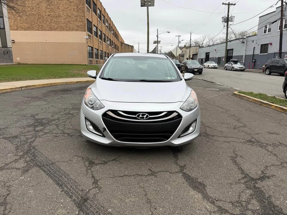 2014 Hyundai Elantra - Image 11 of 18