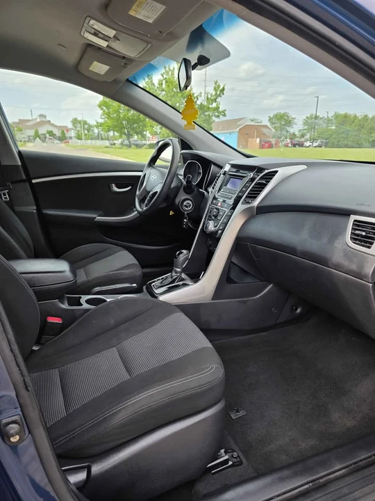 2014 Hyundai Elantra - Image 5 of 7