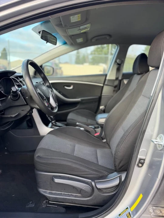 2014 Hyundai Elantra - Image 5 of 9