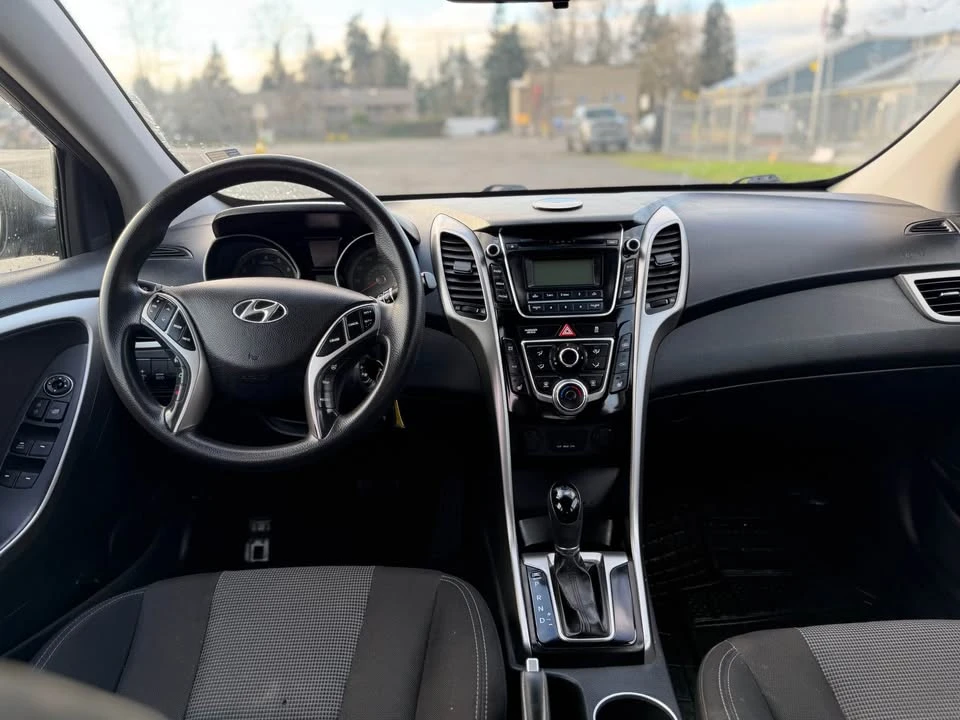 2014 Hyundai Elantra - Image 6 of 9